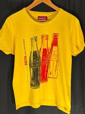 Coca Cola Yellow Graphic Tee Shirt Graphic Coke Bottle Classic Medium Modern